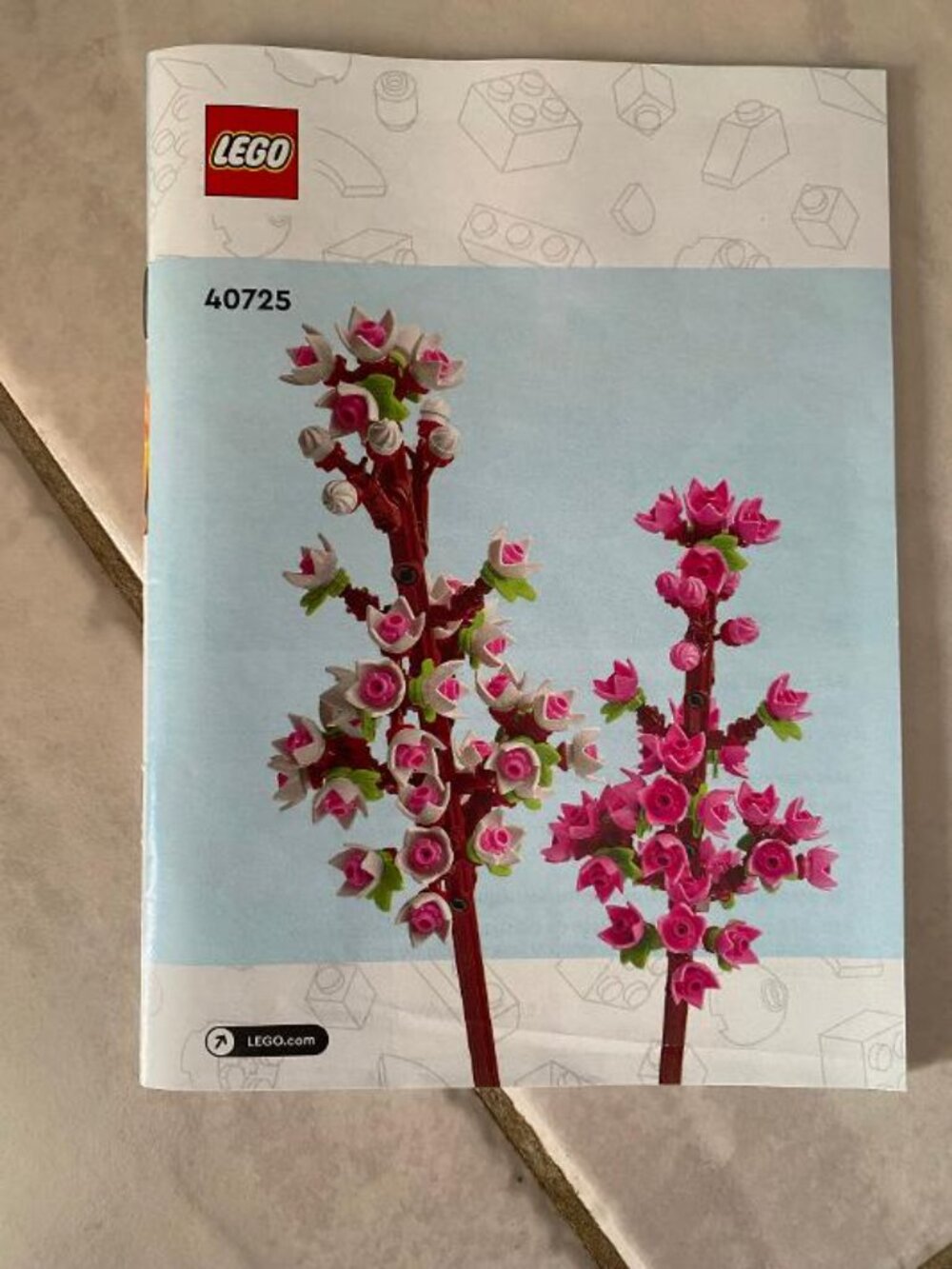 LEGO Flowers Celebration Gift, White and Pink Cherry Blossoms #40725